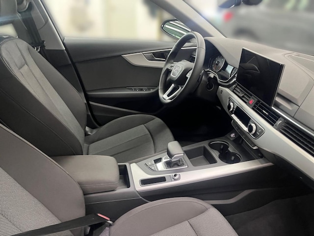 Audi A4 35 TFSI Avant S-Tronic