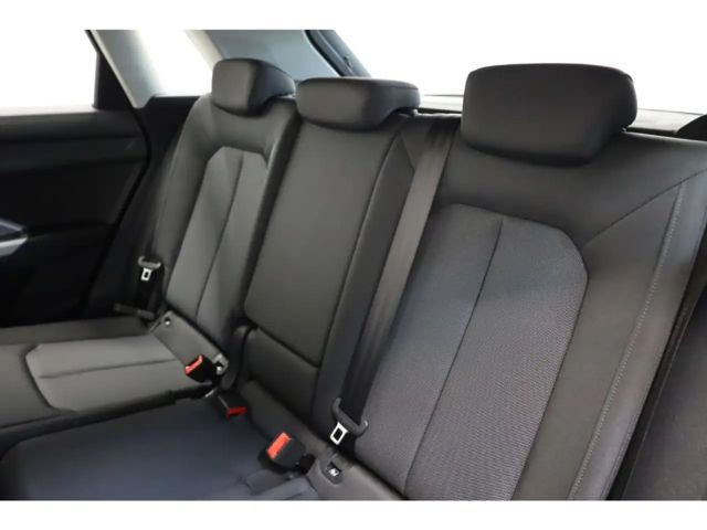 Audi Q3 35 TFSI S-Tronic