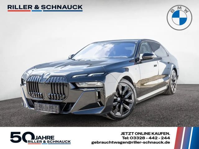 BMW i7 M-Sport Sedan