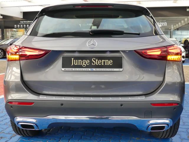 Mercedes-Benz GLA 180 Progressive