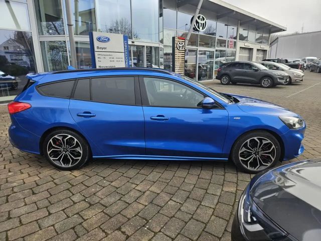 Ford Focus EcoBoost ST Line Wagon