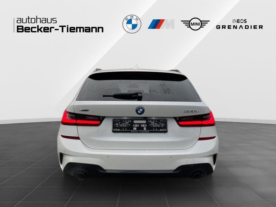 BMW 330 330e Touring xDrive