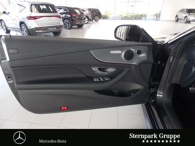 Mercedes-Benz E 300 AMG Line Cabriolet
