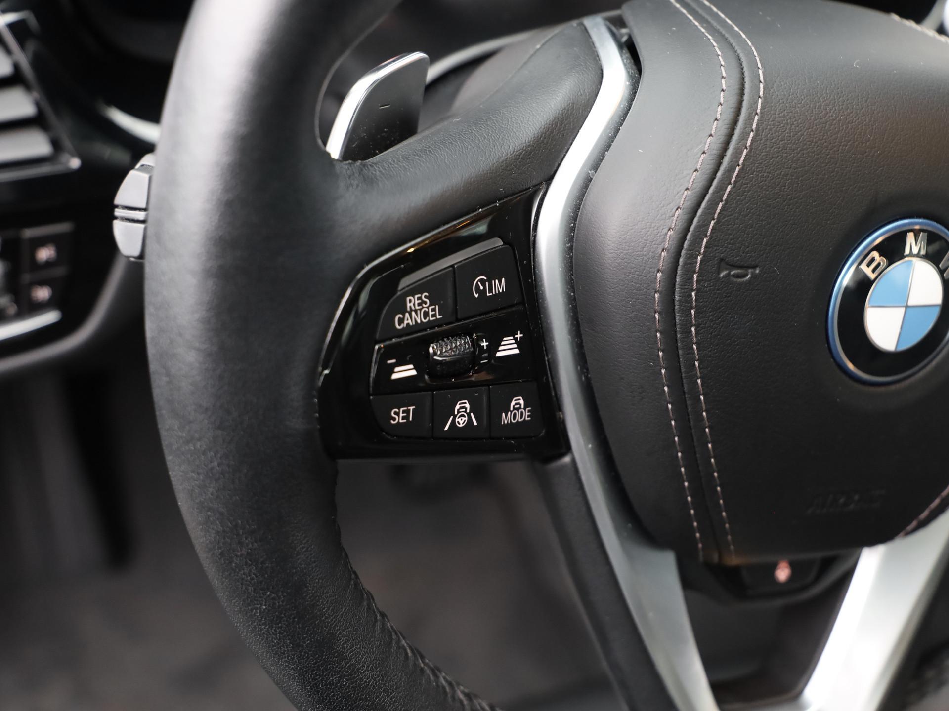 BMW 530 530e Luxury Line Sedan