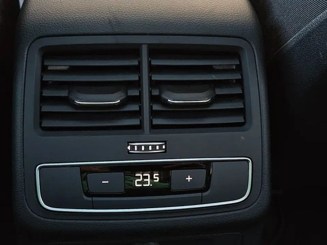 Audi A4 40 TDI Avant S-Line