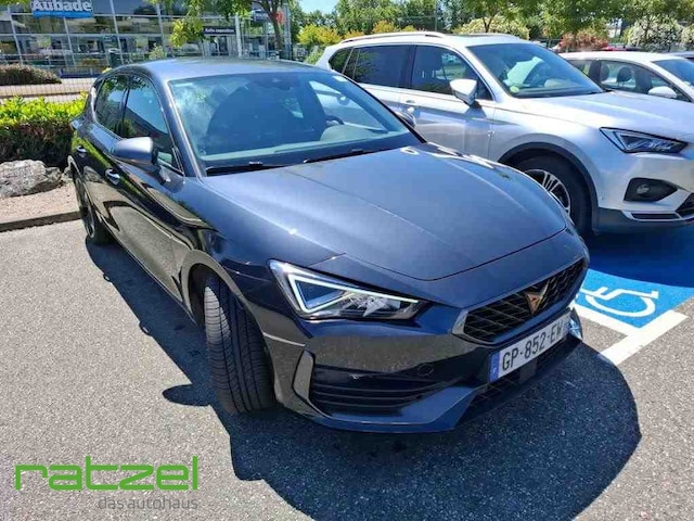 Cupra Leon 1.5 eTSI Navi LED Mirror Link Rückfahrkamera Memory Sitze