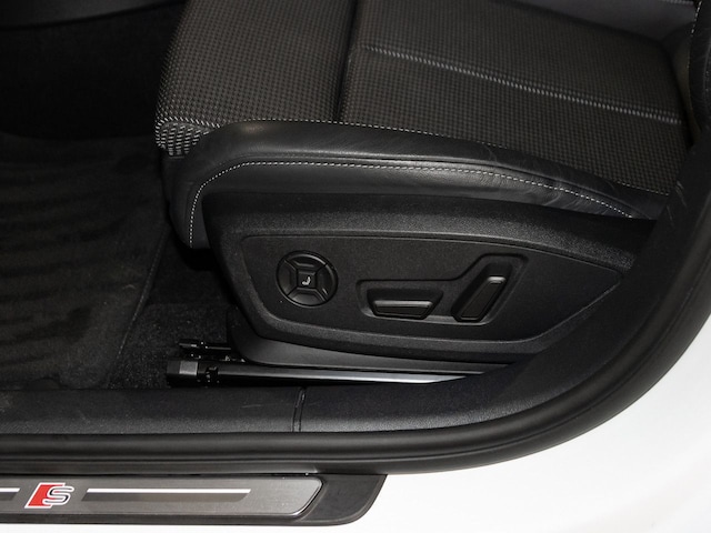 Audi S3 Quattro S-Tronic Sedan