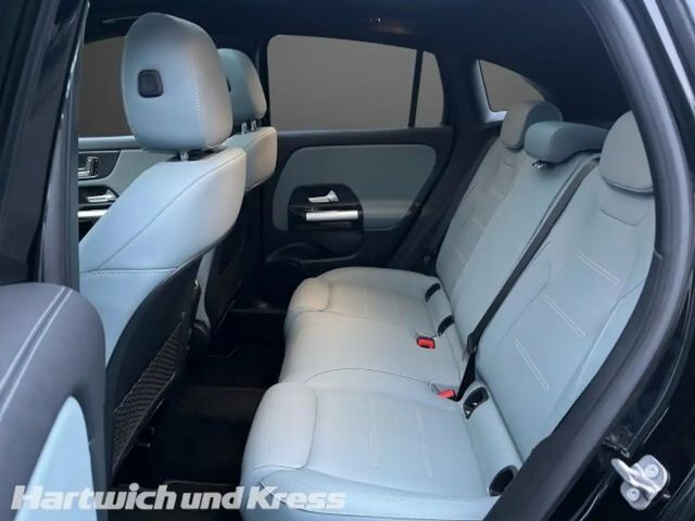 Mercedes-Benz GLA 180 Progressive