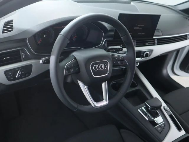 Audi A4 35 TFSI S-Line