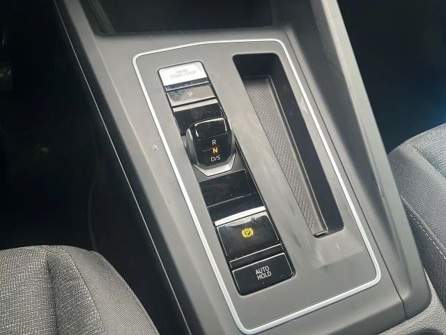 Volkswagen Golf 2.0 TDI DSG Life Variant