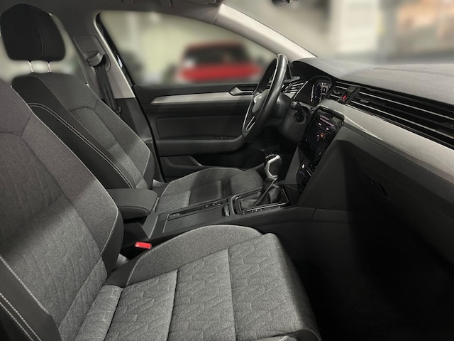 Volkswagen Passat 1.5 TSI Business Variant