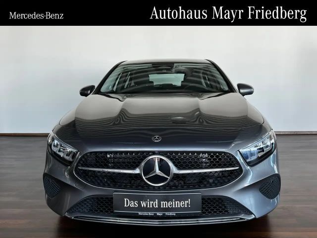 Mercedes-Benz A 200 Progressive