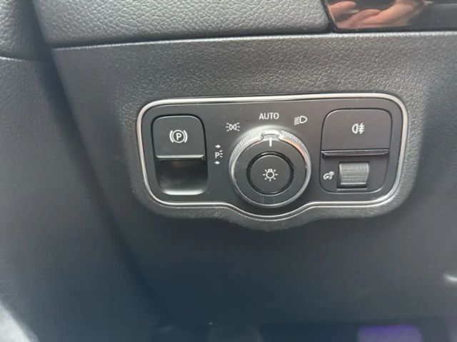 Mercedes-Benz B 180 El. Fondsitzverst. Navi Digitales Cockpit Memory S