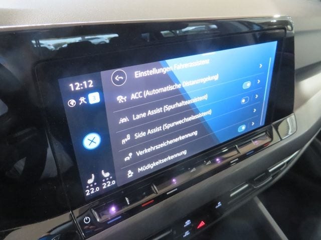 Volkswagen Golf 2.0 TDI Golf VIII Style Variant