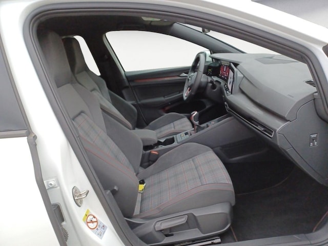 Volkswagen Golf 2.0 TSI GTI