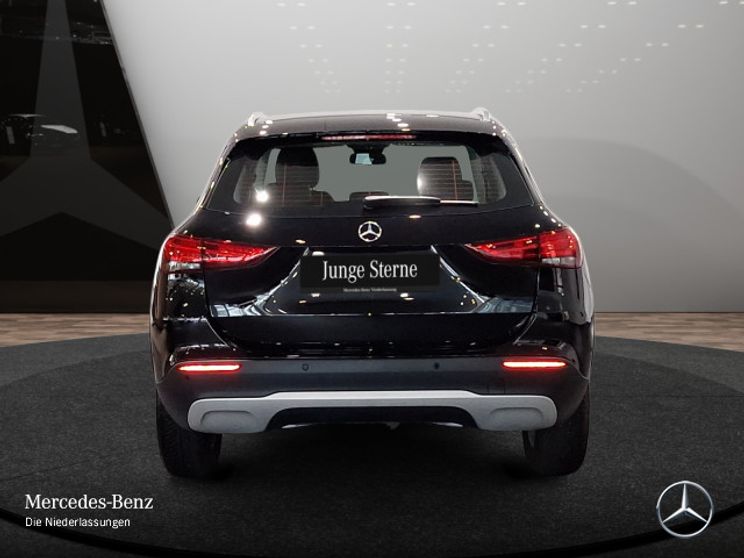 Mercedes-Benz GLA 180 GLA 180
