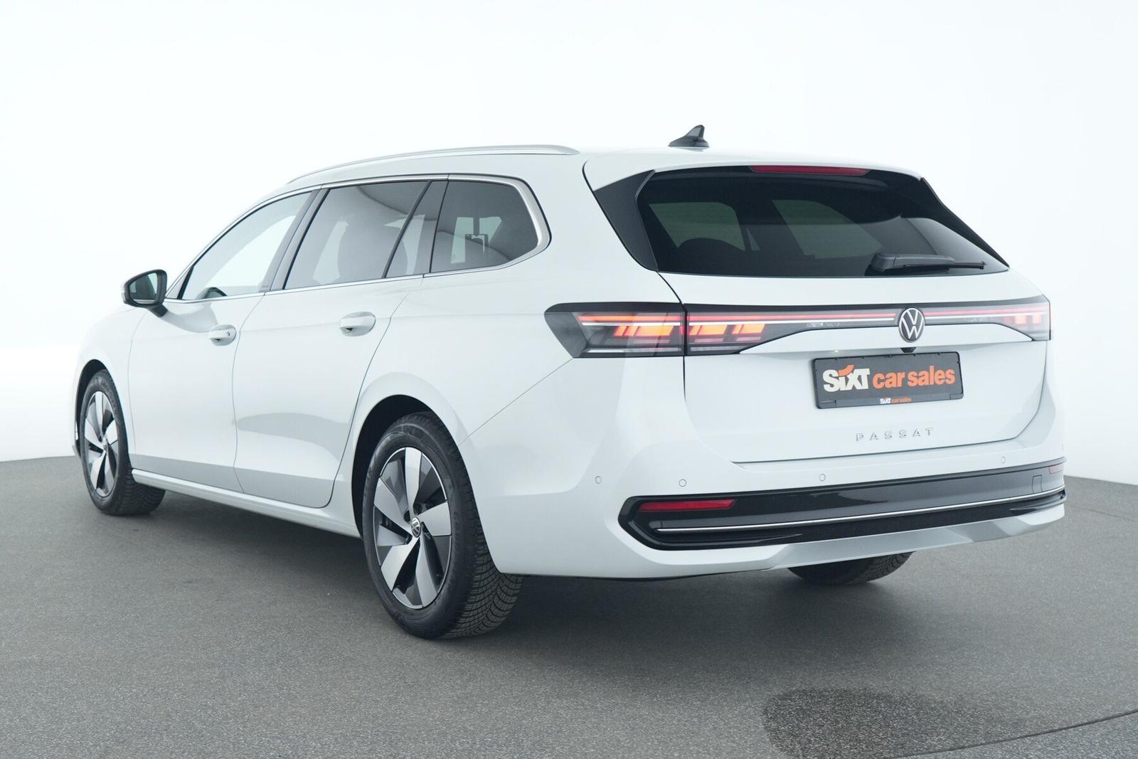 Volkswagen Passat 2.0 TDI IQ.Drive Sport Variant