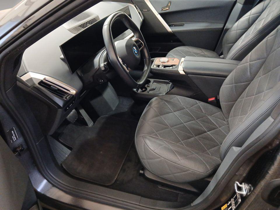 BMW iX xDrive40