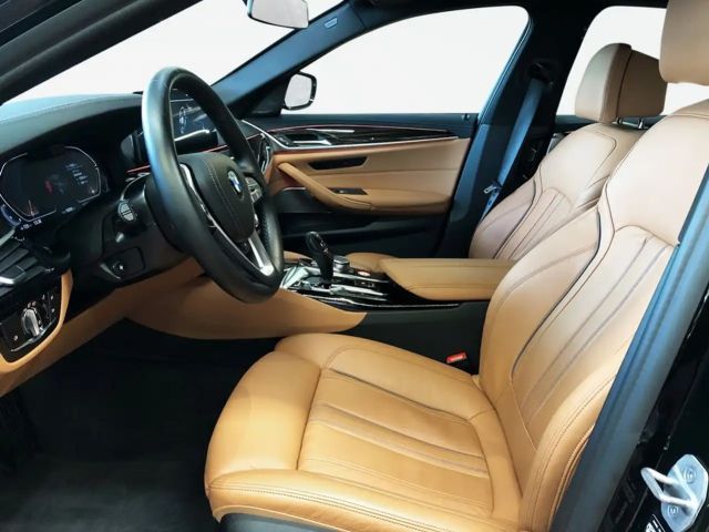 BMW 530 530d Luxury Line Sedan xDrive