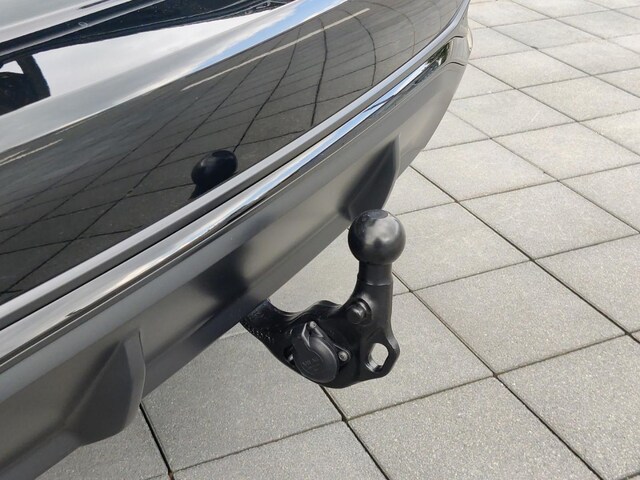 Audi A6 Avant Quattro S-Tronic