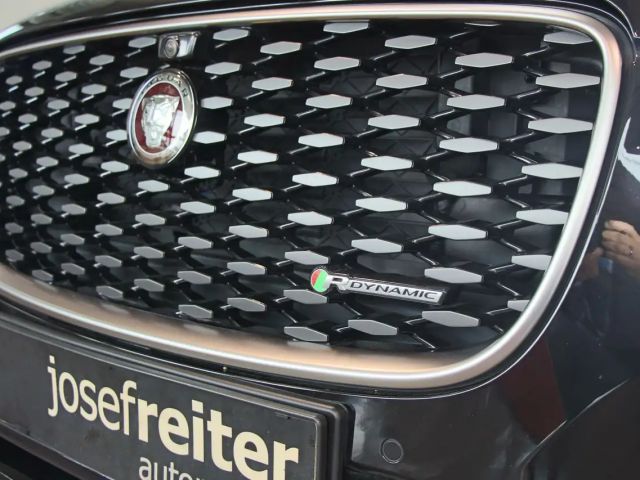 Jaguar F-Pace AWD P400e R-Dynamic S