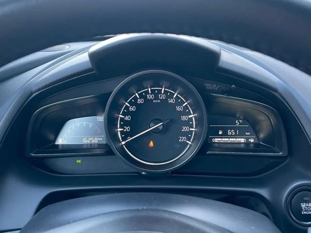 Mazda 2 Lim. Center-Line