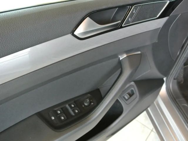 Volkswagen Passat Business DSG Variant