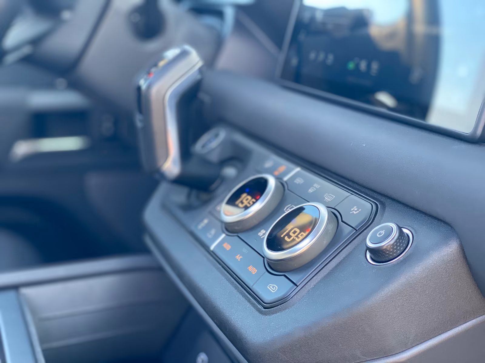 Land Rover Defender 90 Dynamic P400 S