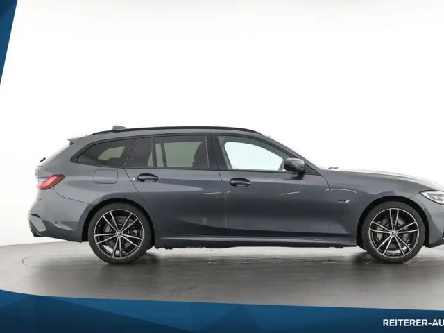 BMW 330 330e M-Sport xDrive