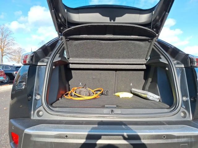 Peugeot E-2008 Allure Pack