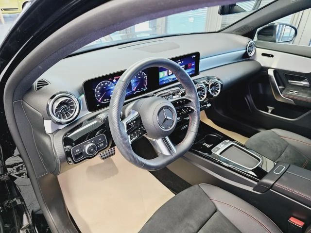 Mercedes-Benz A 180 AMG Line