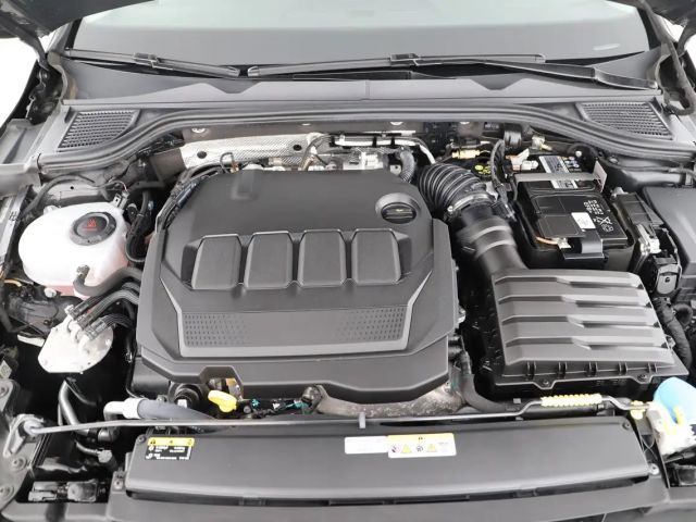 Volkswagen Golf DSG Life Variant