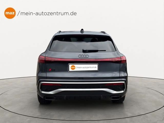 Audi Q5 SUV edition one mit Akzenten magnesiumgrau TF
