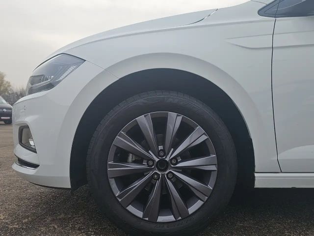 Volkswagen Polo DSG Highline