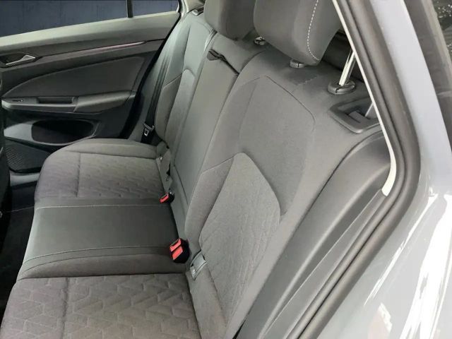 Volkswagen Golf 1.5 TSI Life Variant