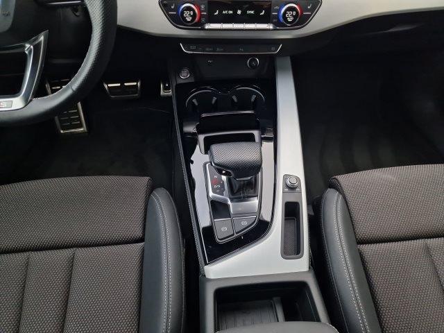 Audi A4 40 TFSI Avant S-Line S-Tronic