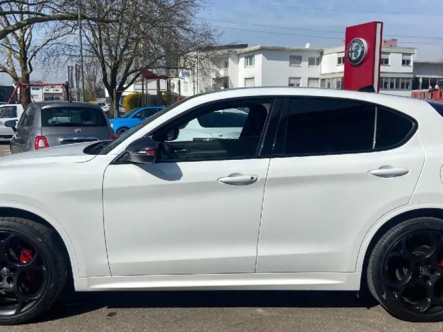 Alfa Romeo Stelvio Q4