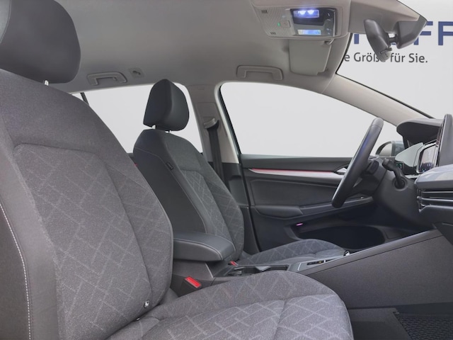 Volkswagen Golf 1.5 eTSI DSG Life Variant