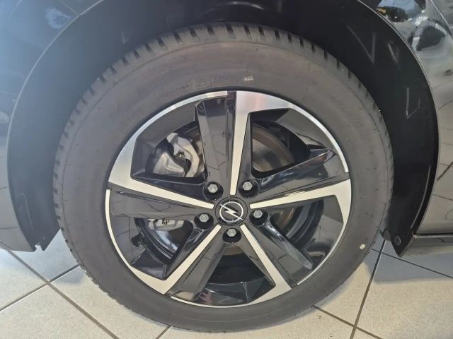 Opel Astra 1.2 Turbo Edition Sports Tourer