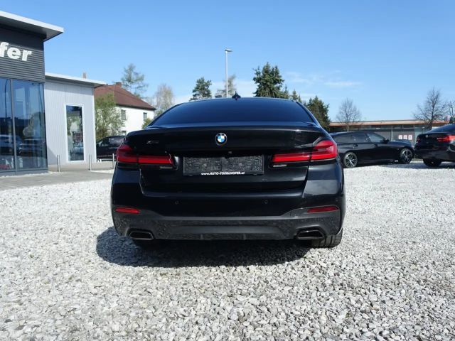 BMW 530 530e M-Sport Sedan xDrive