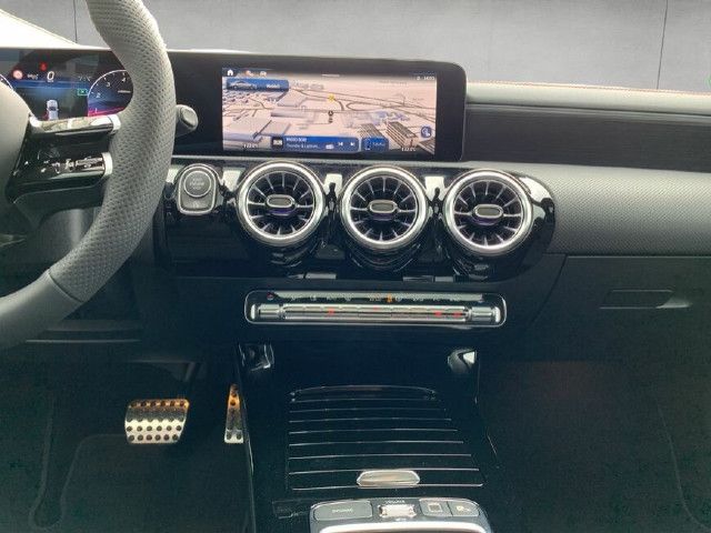 Mercedes-Benz CLA 180 Coupé