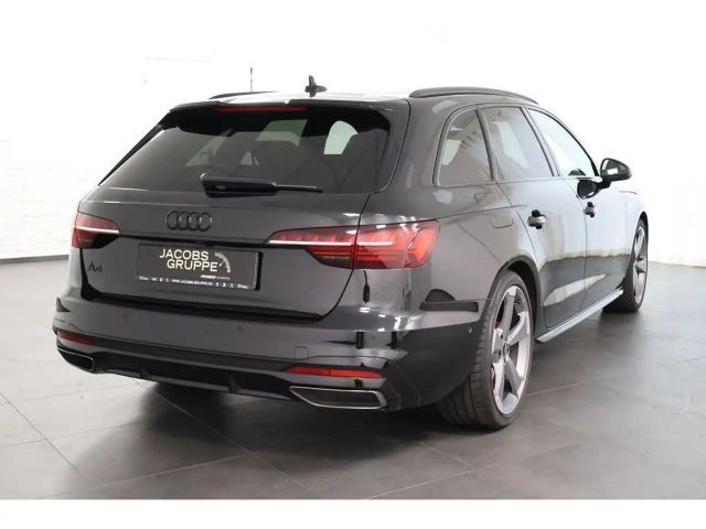 Audi A4 40 TDI Avant S-Line