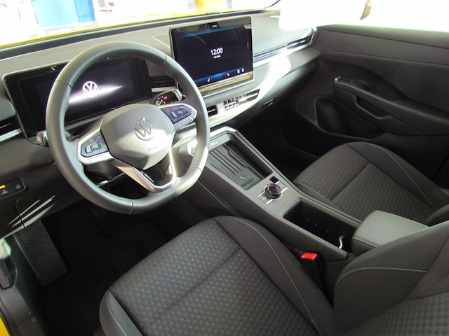 Volkswagen T-Roc T-Roc 1.5 +LED AHK RFK SHZ 17Zoll 4J Garantie