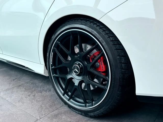 Mercedes-Benz CLA 45 AMG AMG Line Sedan