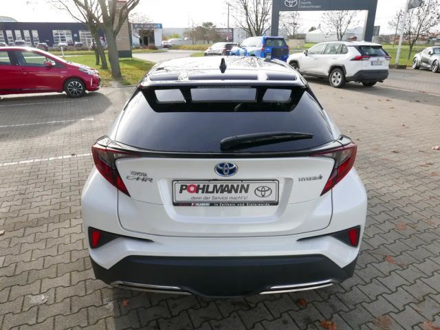 Toyota C-HR Hybride Team D