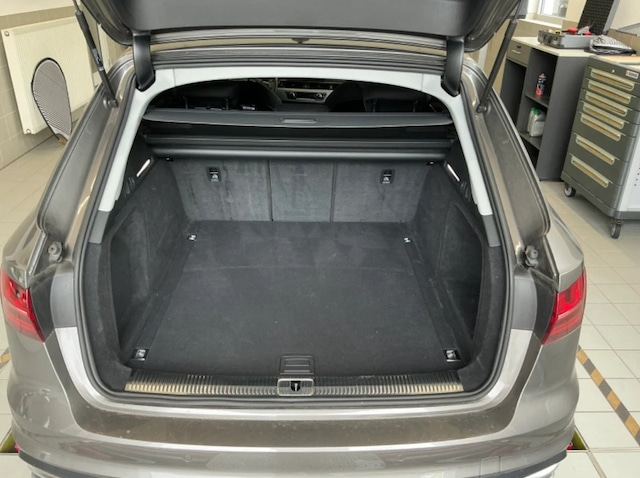 Audi A4 40 TFSI Avant S-Tronic