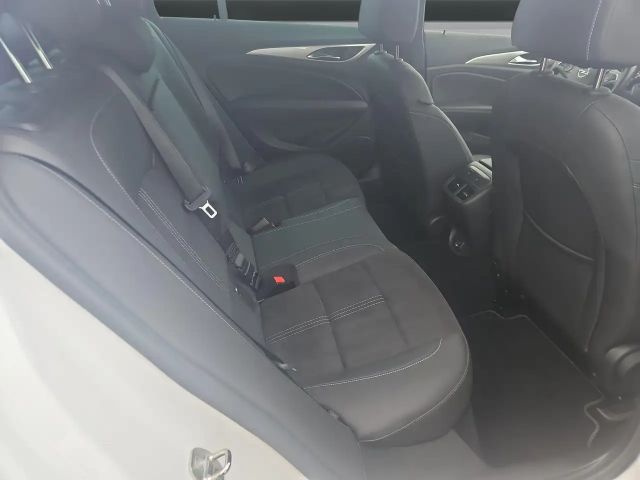 Opel Insignia GSI 4*4 HUD//SSD//ALCANTARA