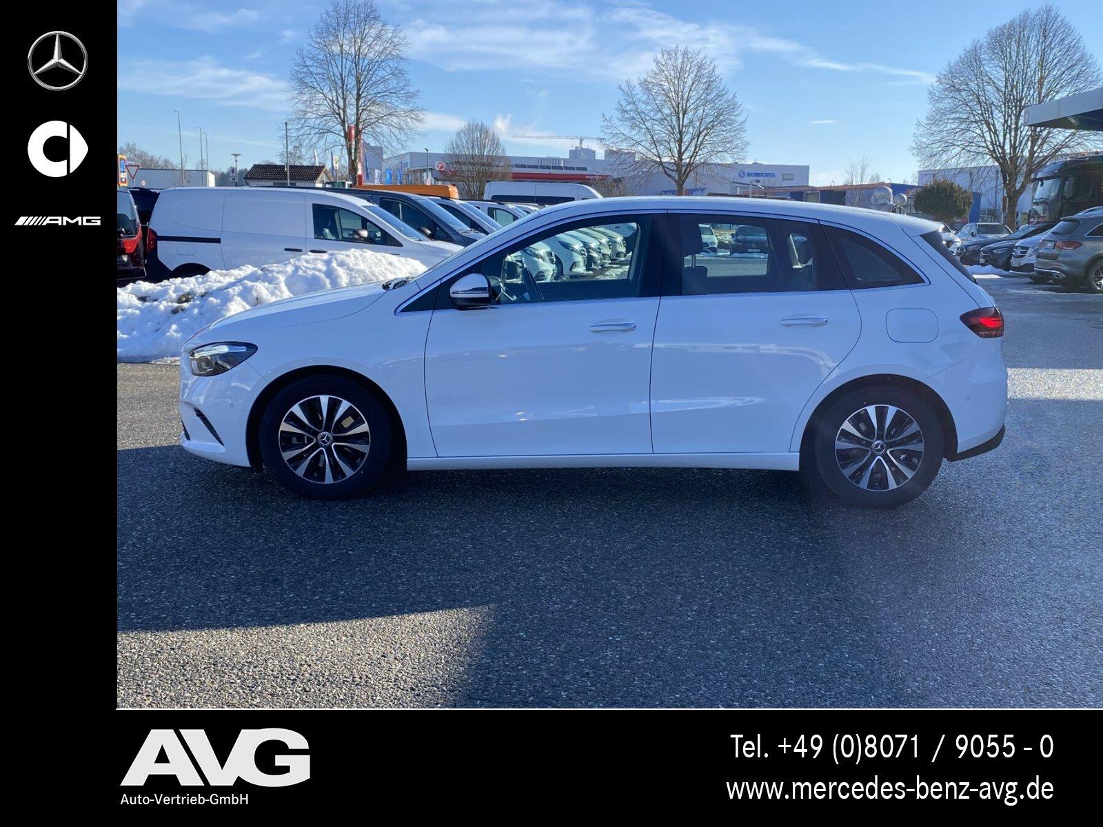 Mercedes-Benz B 180 Progressive Sedan