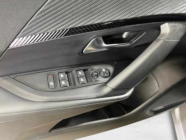 Peugeot 2008 Allure Pack EAT8 PureTech