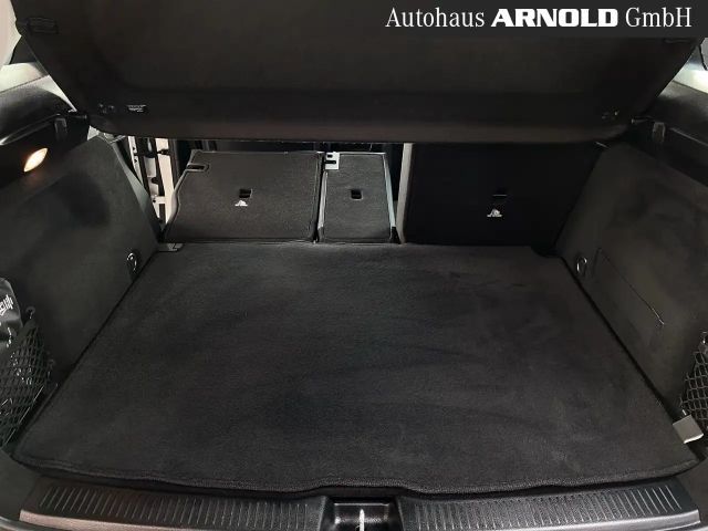 Mercedes-Benz B 200 4MATIC Progressive Sedan